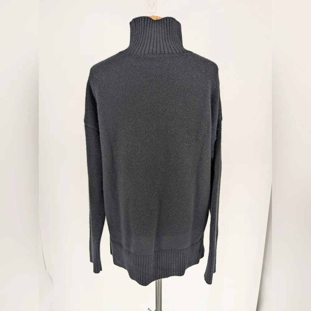 J McLaughlin DINA Sweater Medium 100% Cashmere Turtleneck Luxury Warm Chic - Picture 4 of 16